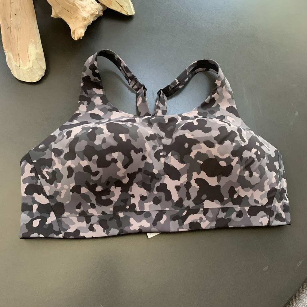 Athleta camo sports bra size 38 C